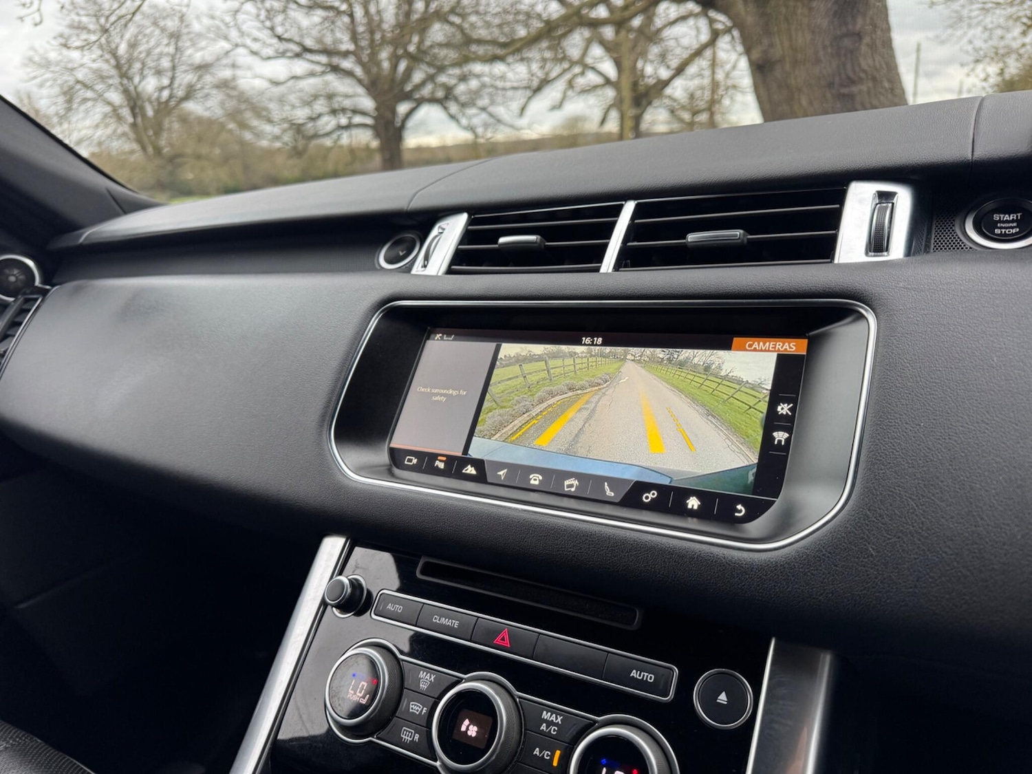 Used Land Rover Range Rover Sport 2017 for sale - 77940817: Photo 12