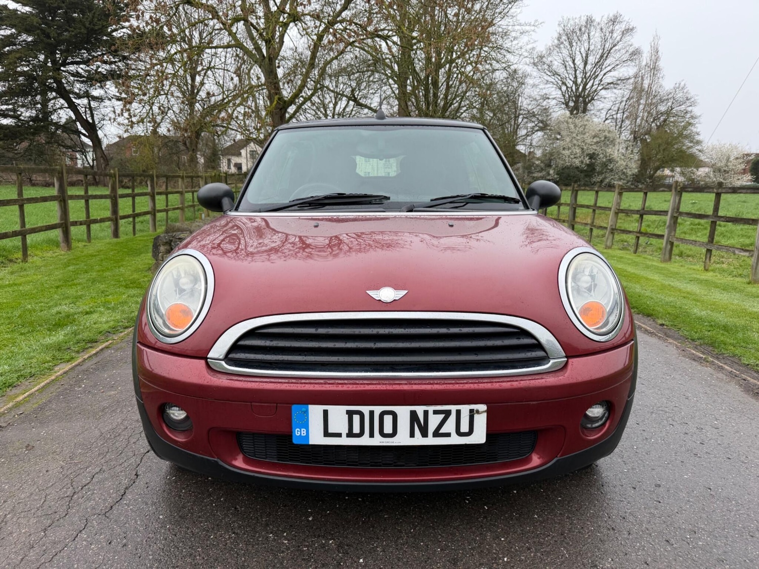 Used MINI Convertible 2010 for sale - 77793379: Photo 2