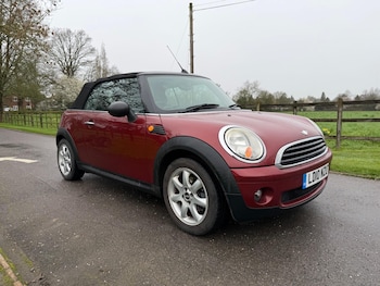 Used MINI Convertible 2010 for sale - 77793379: Photo