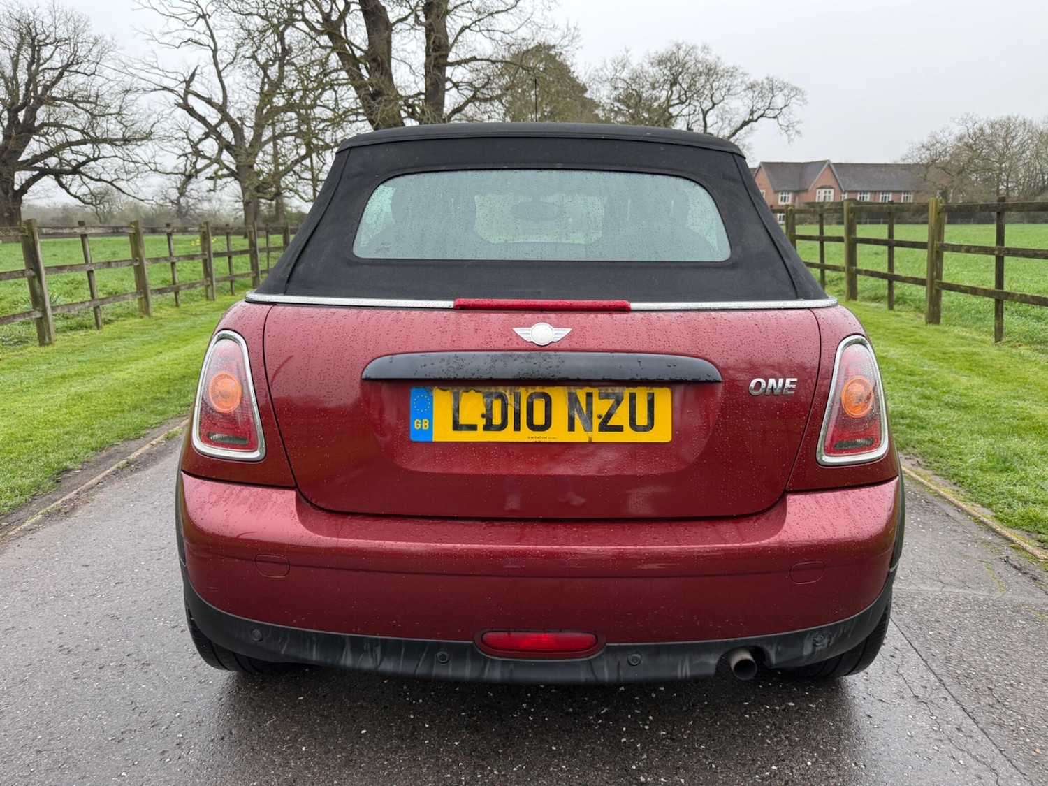 Used MINI Convertible 2010 for sale - 77793379: Photo 6