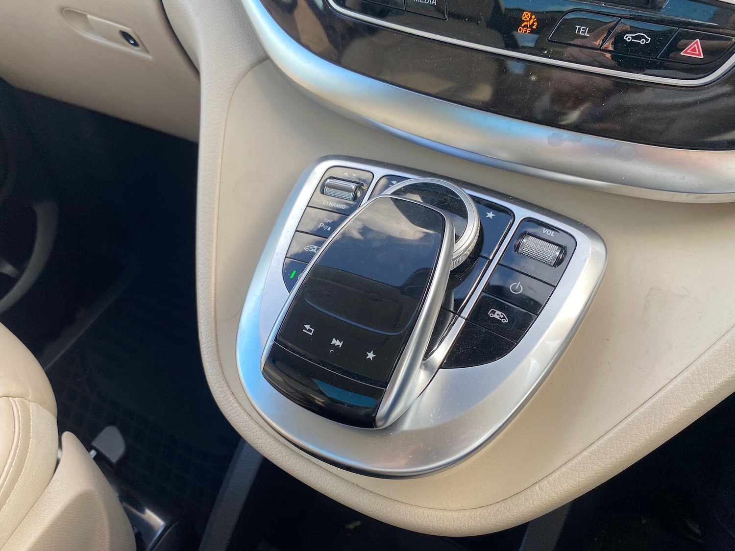 Used Mercedes-Benz V-Class for sale - 77839680: Photo 2