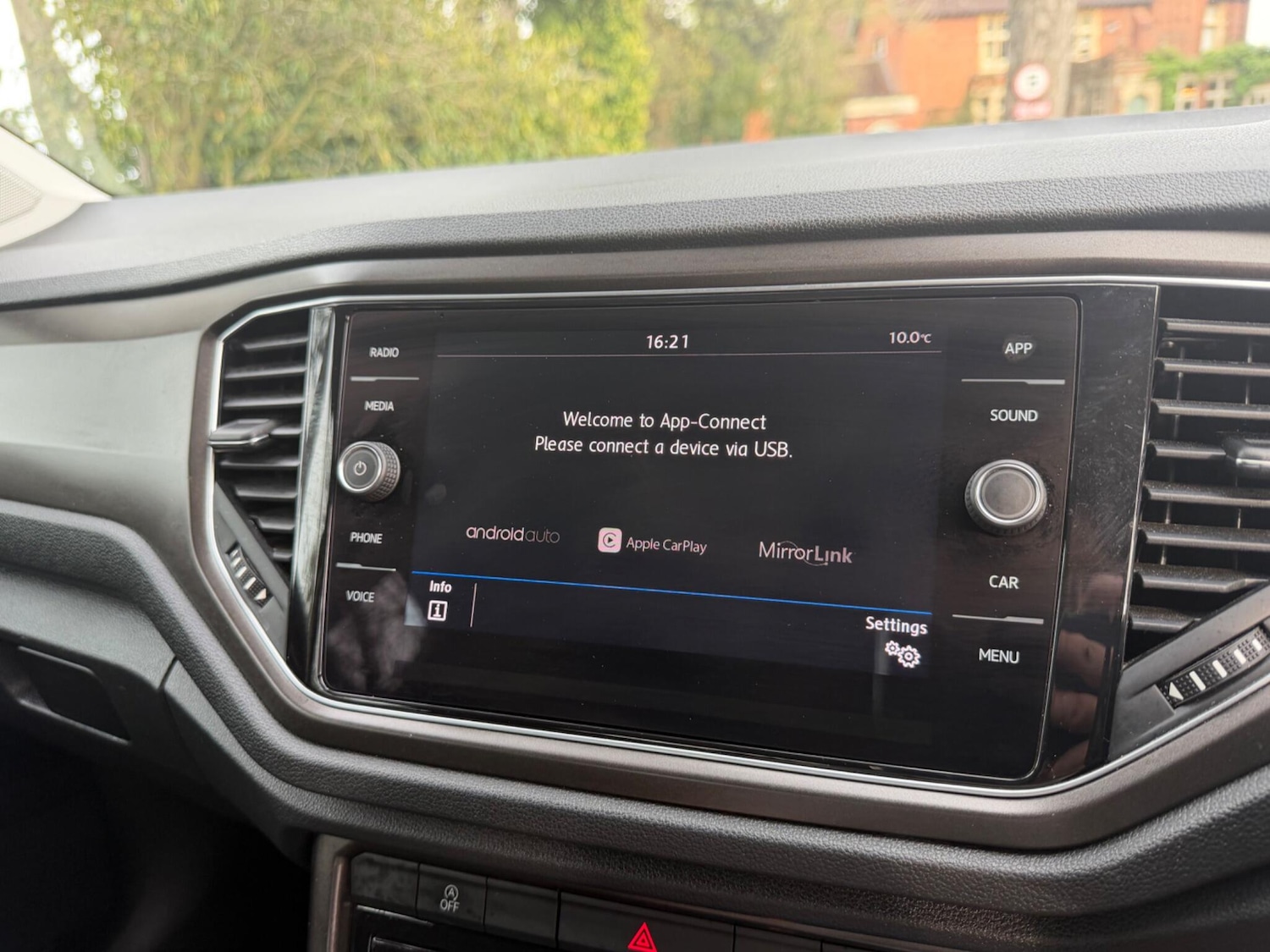 Used Volkswagen T-Roc for sale - 78214712: Photo 17