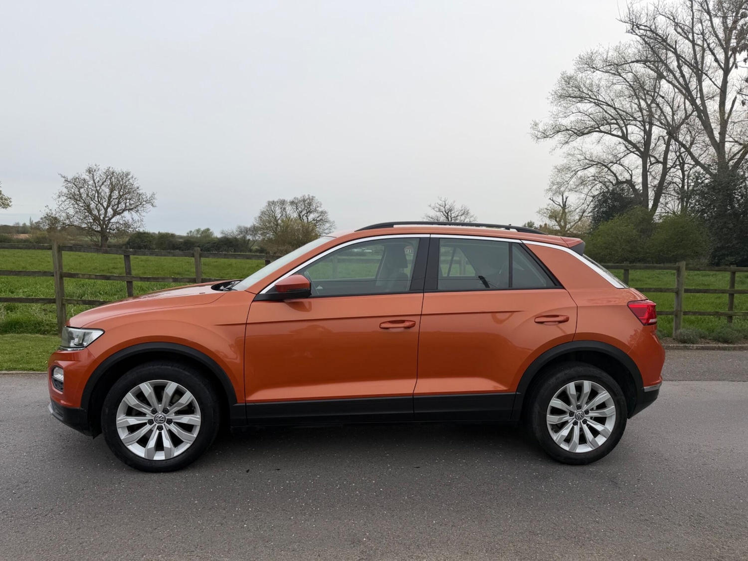 Used Volkswagen T-Roc for sale - 78214712: Photo 4