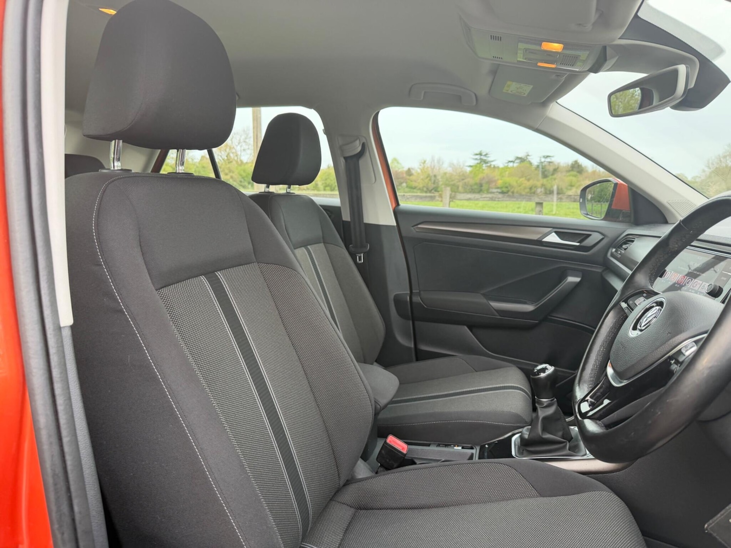 Used Volkswagen T-Roc for sale - 78214712: Photo 9