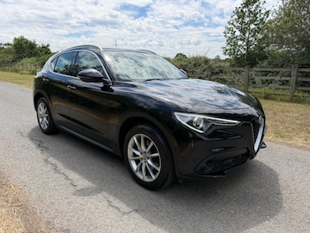 Used Alfa Romeo Stelvio 2018 for sale - 79092890: Photo