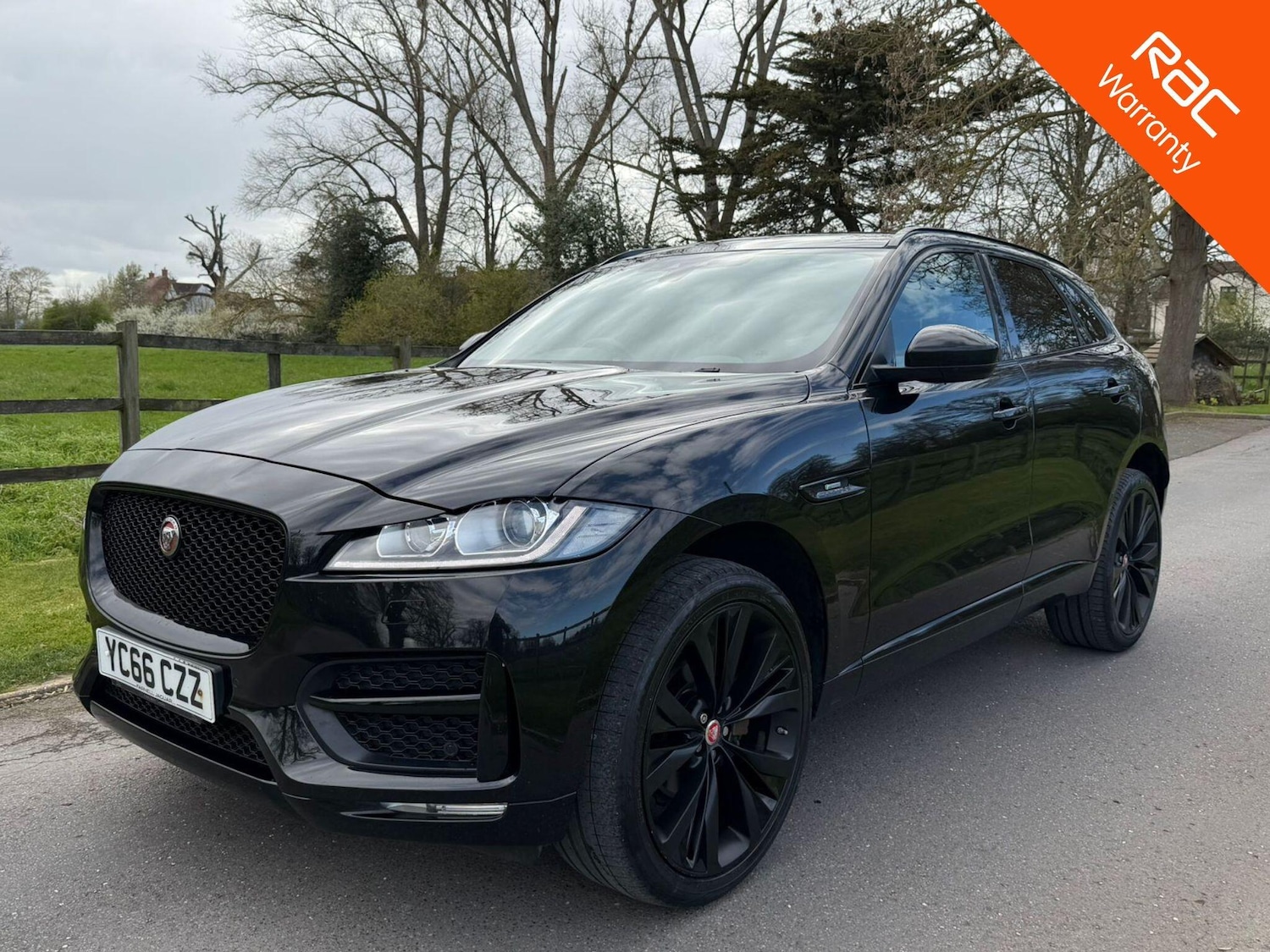 Used Jaguar F-Pace 2016 for sale - 78072421: Photo 1