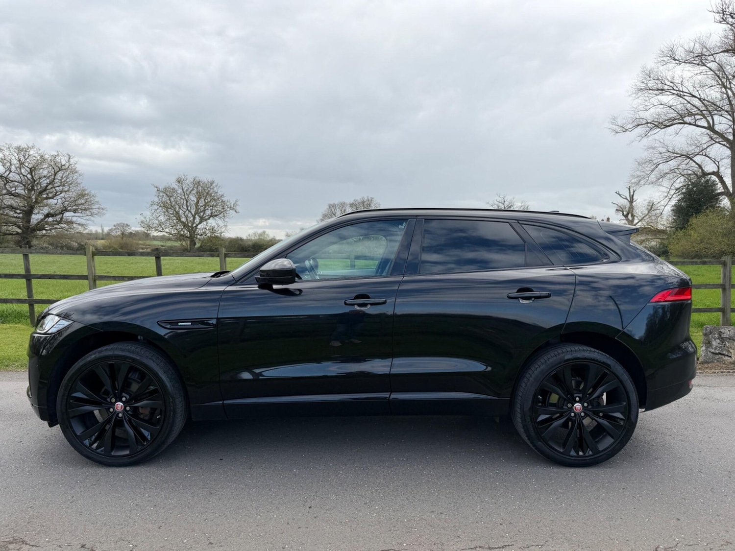 Used Jaguar F-Pace 2016 for sale - 78072421: Photo 4