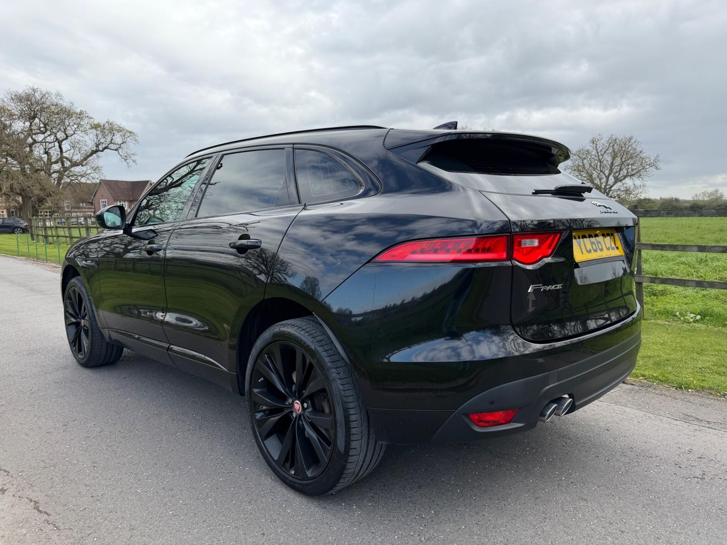 Used Jaguar F-Pace 2016 for sale - 78072421: Photo 5