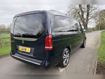 Used Mercedes-Benz V-Class 2016 for sale - 78405287: Photo