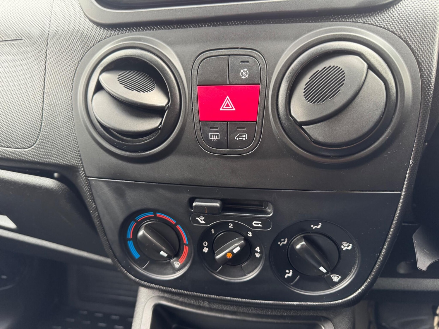 Used Fiat Fiorino 2020 for sale - 77537854: Photo 11