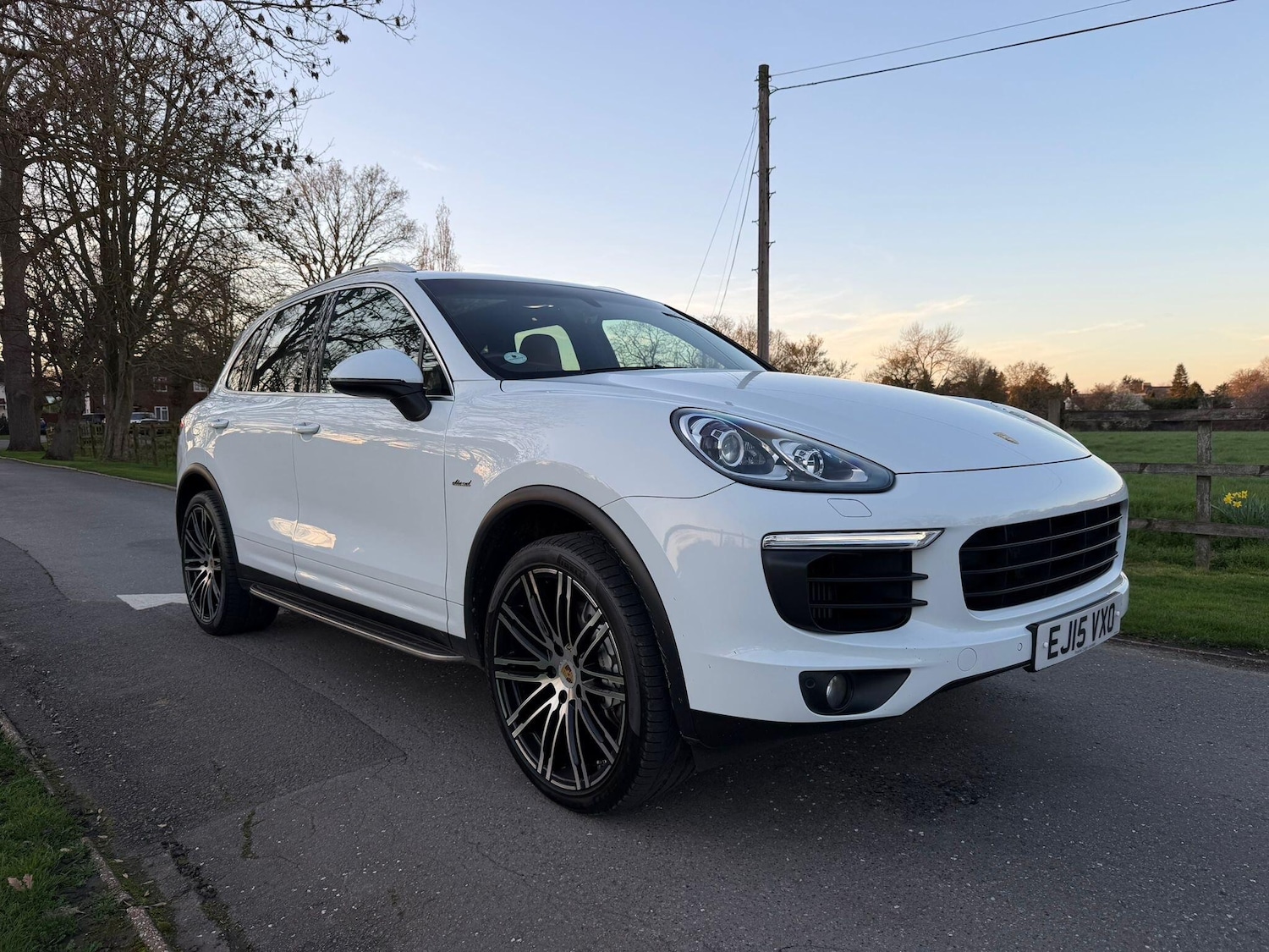 Used Porsche Cayenne 2015 for sale - 77724087: Photo 2