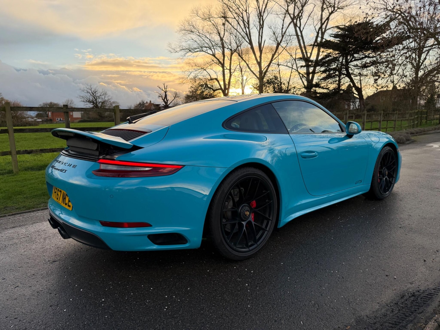 Used Porsche 911 2017 for sale - 77586464: Photo 2