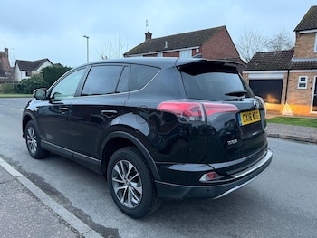 Used Toyota RAV4 2018 for sale - 77377020: Photo