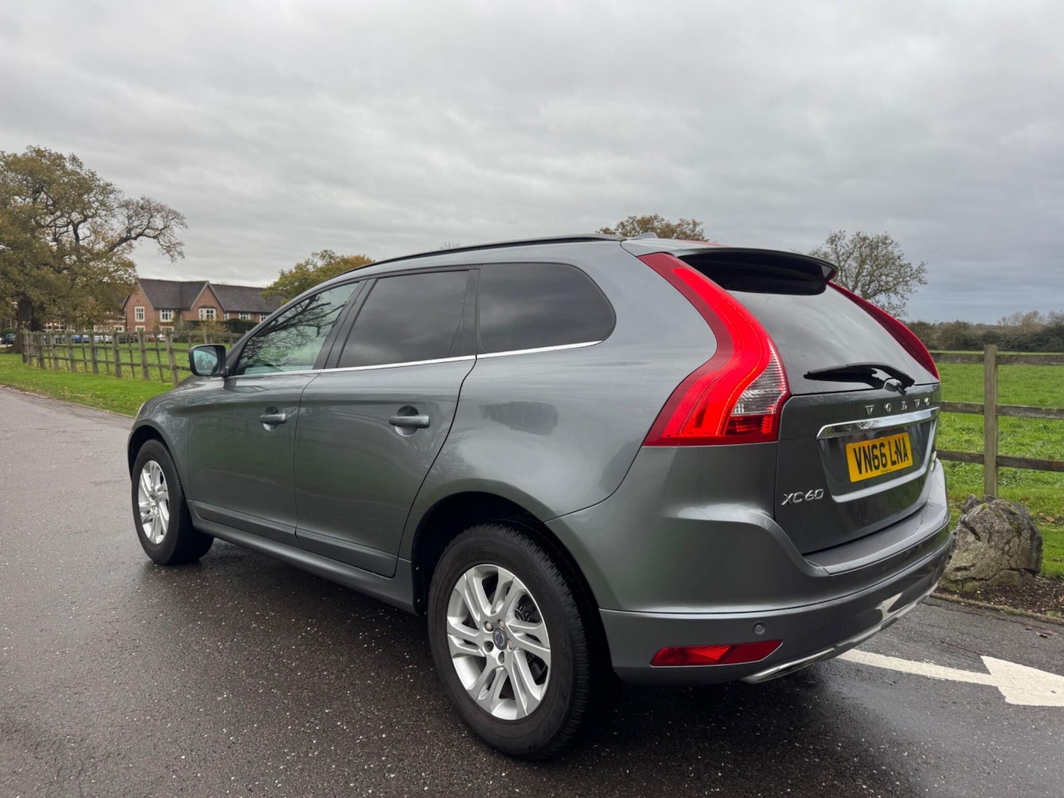 Used Volvo XC60 for sale - 77587106: Photo 4