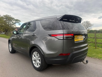 Used Land Rover Discovery 2018 for sale - 78319245: Photo