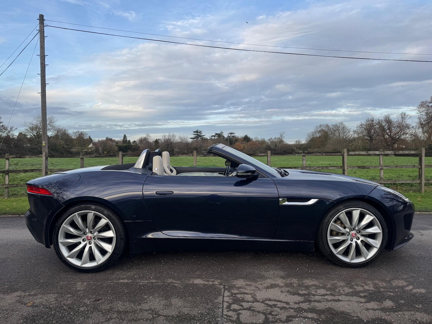 Used Jaguar F-Type for sale - 76865626: Photo 14