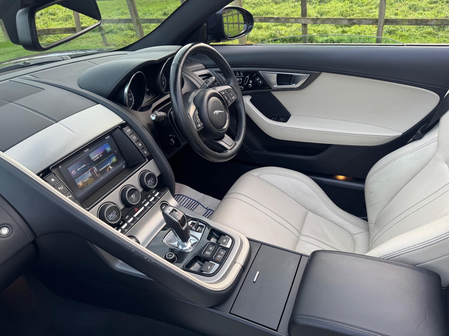 Used Jaguar F-Type for sale - 76865626: Photo 22