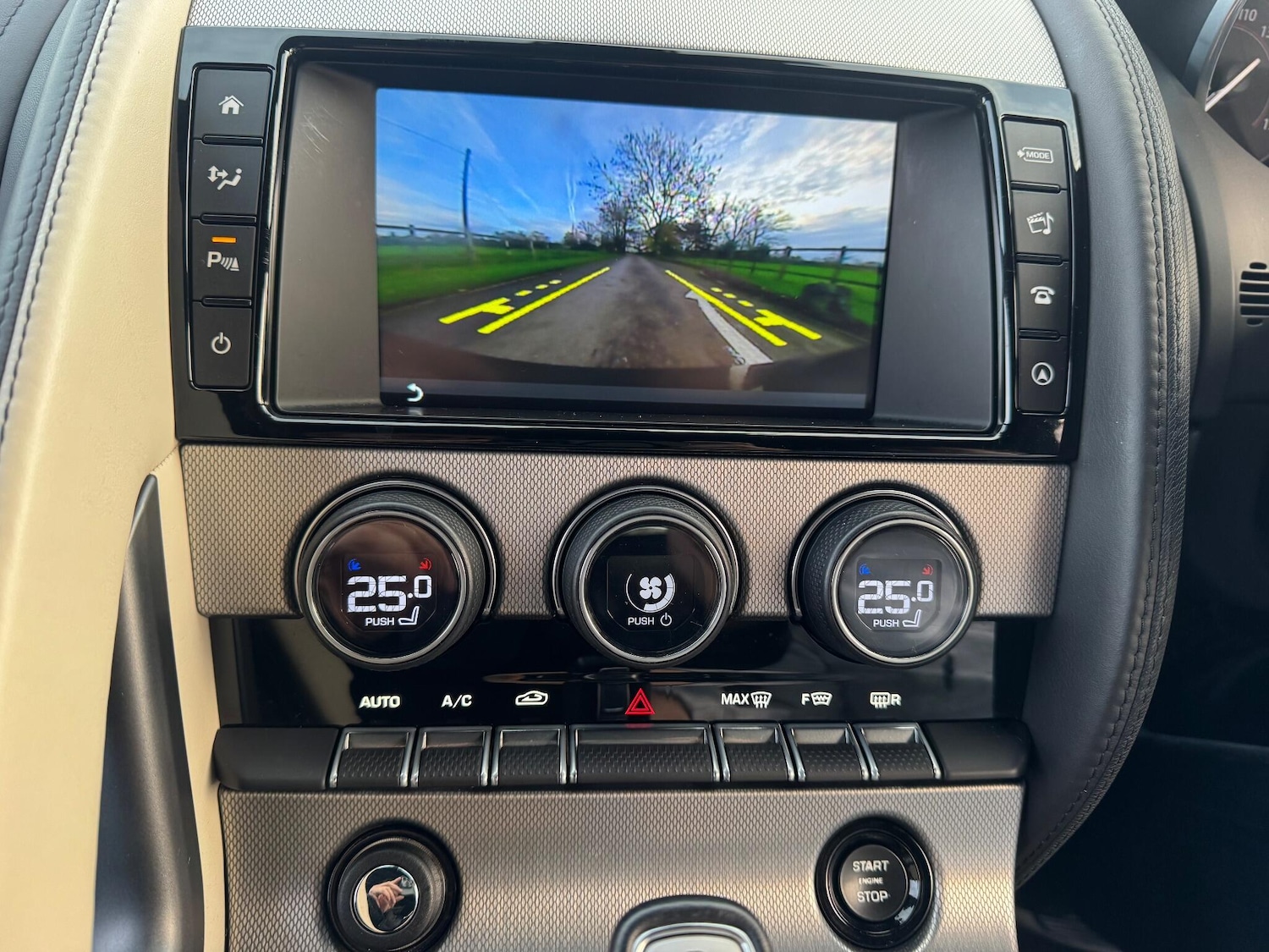 Used Jaguar F-Type for sale - 76865626: Photo 24