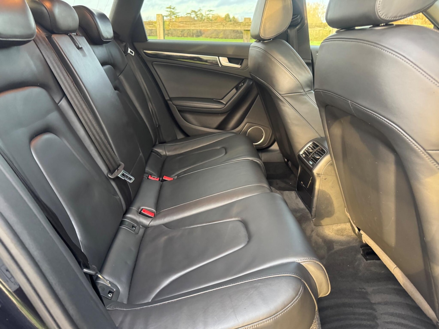 Used Audi A4 Avant 2014 for sale - 76865676: Photo 23