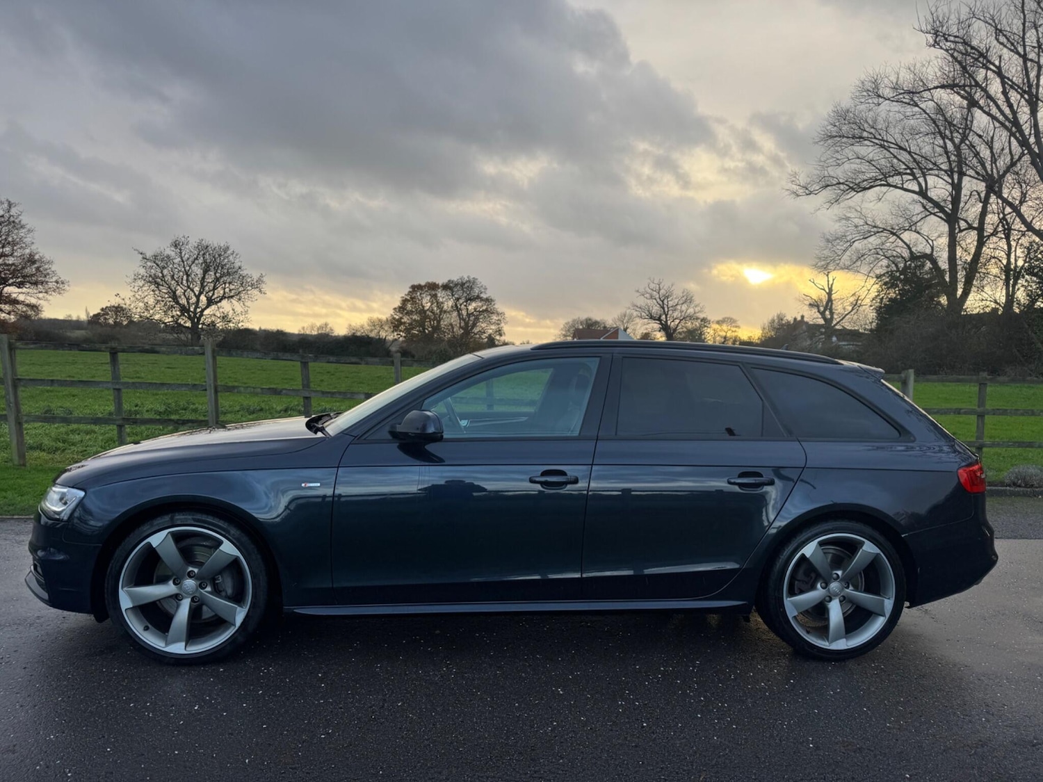 Used Audi A4 Avant 2014 for sale - 76865676: Photo 5