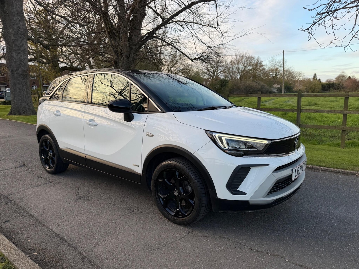 Used Vauxhall Crossland 2021 for sale - 78034044: Photo 2