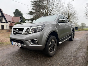 Used Nissan Navara 2020 for sale - 77426110: Photo