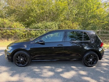 Used Volkswagen Golf 2019 for sale - 79821174: Photo