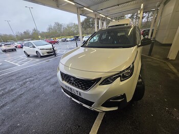 Used Peugeot 5008 2018 for sale - 77359108: Photo