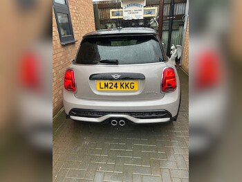 Used MINI Hatch 2023 for sale - 77331919: Photo