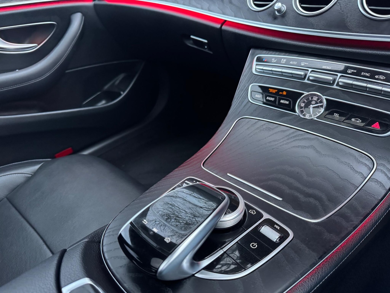 Used Mercedes-Benz E Class 2020 for sale - 77696688: Photo 11