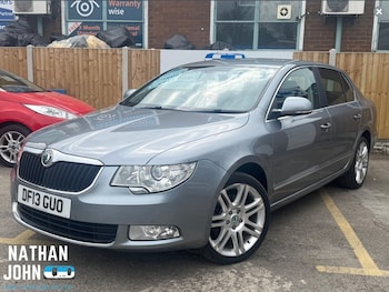 2013 (13) - 2.0 TDI Elegance Hatchback 5dr Diesel AUTOMATIC Euro 5 (170 ps)