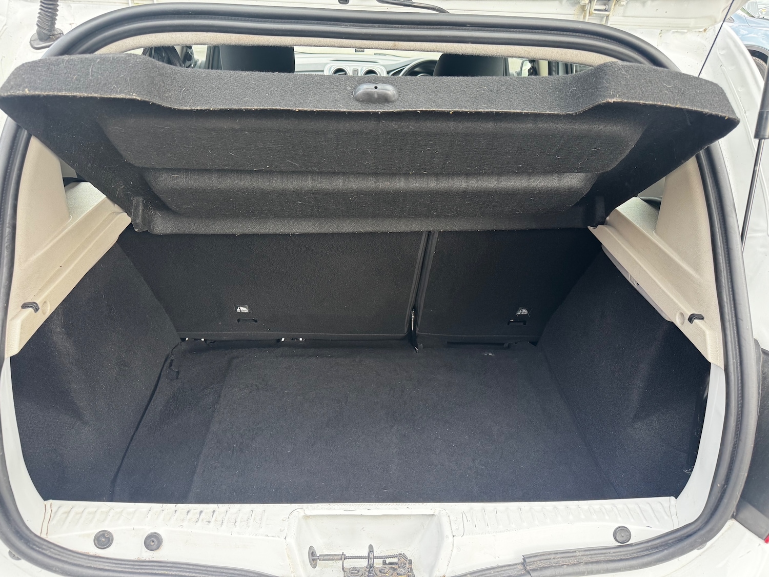Used Dacia Sandero Stepway 2018 for sale - 76090076: Photo 17