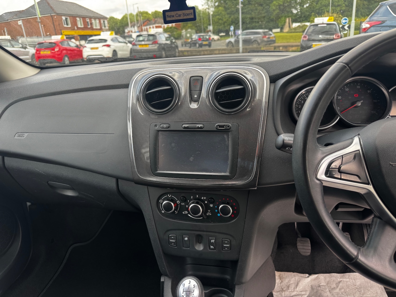 Used Dacia Sandero Stepway 2018 for sale - 76090076: Photo 28
