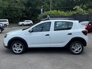 Used Dacia Sandero Stepway 2018 for sale - 76090076: Photo 4