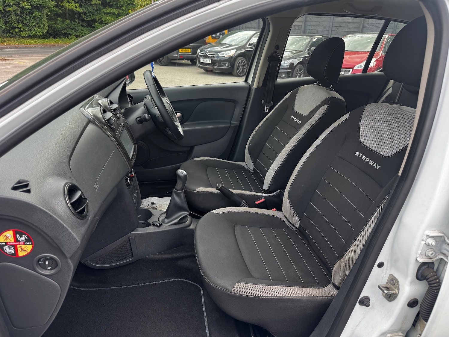 Used Dacia Sandero Stepway 2018 for sale - 76090076: Photo 5