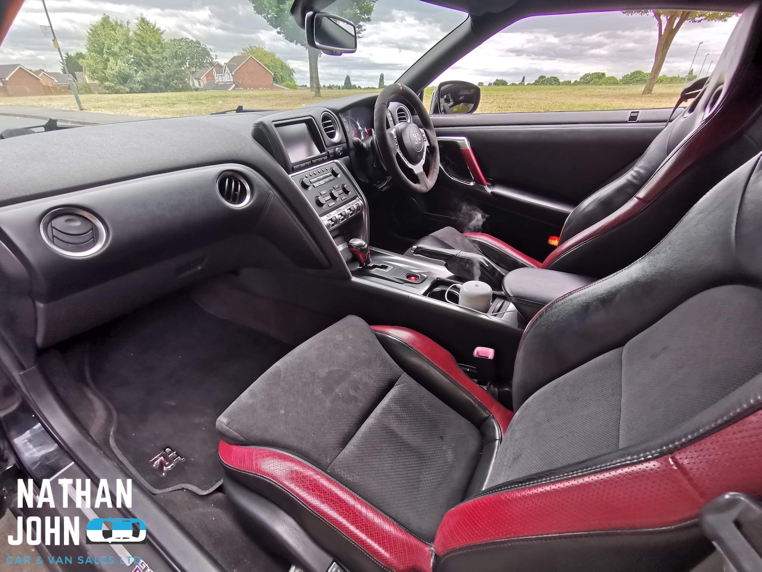 Used Nissan GT-R 2009 for sale - 76966897: Photo 11