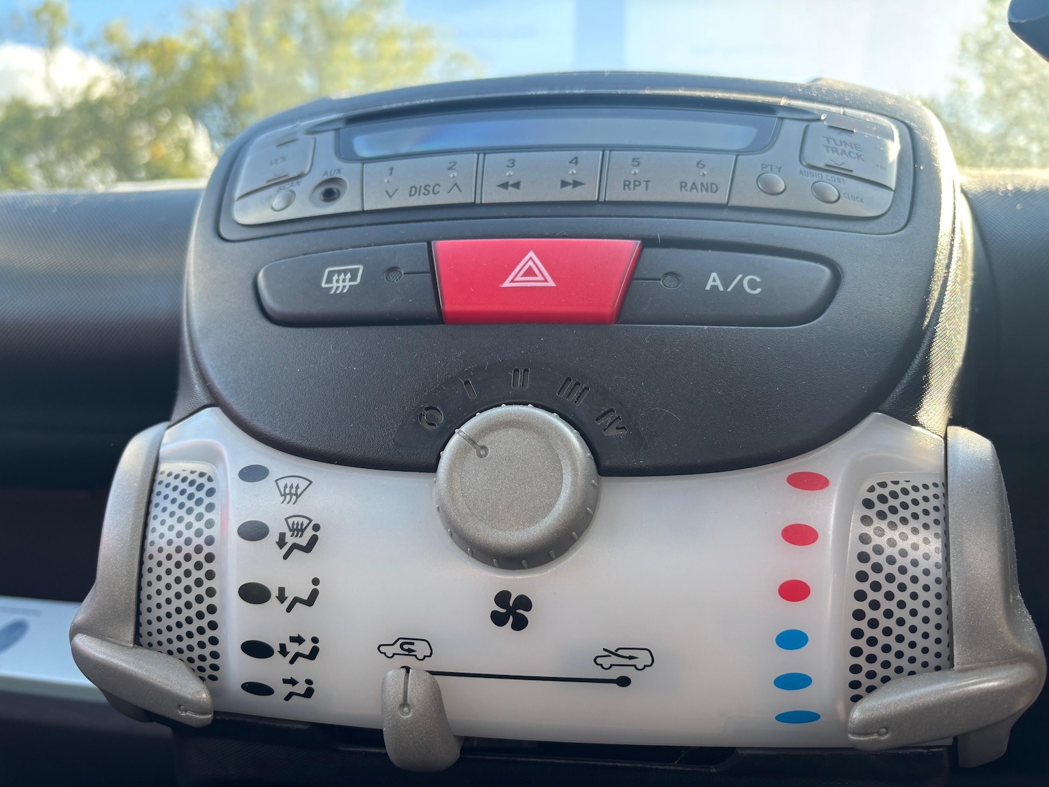 Used Citroen C1 2013 for sale - 75736800: Photo 8