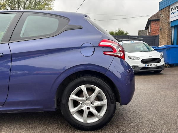 Used Peugeot 208 2015 for sale - 76224970: Photo 20