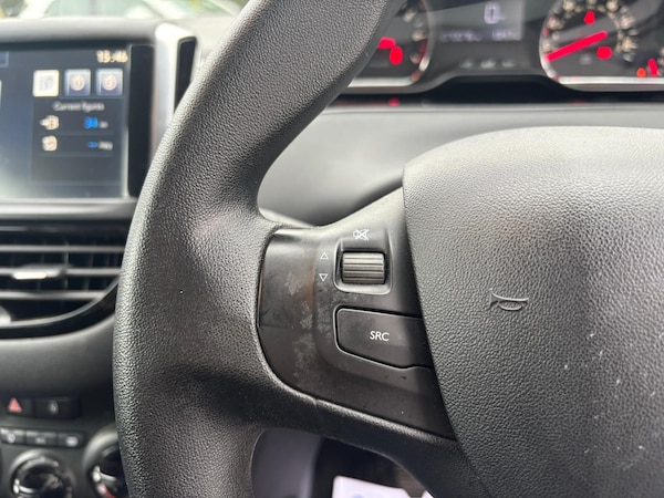 Used Peugeot 208 2015 for sale - 76224970: Photo 24