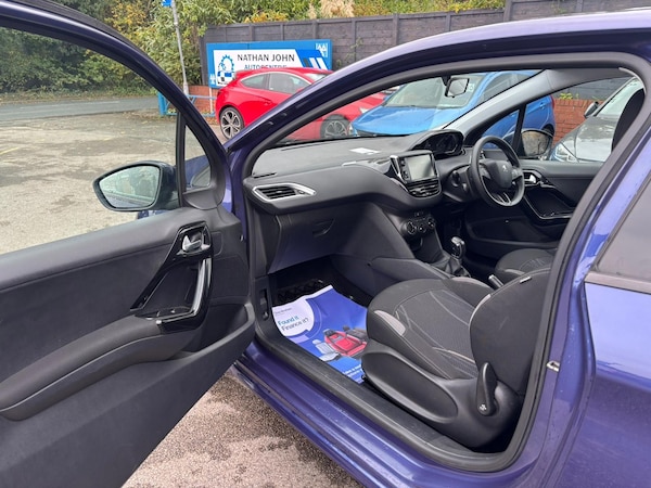 Used Peugeot 208 2015 for sale - 76224970: Photo 9