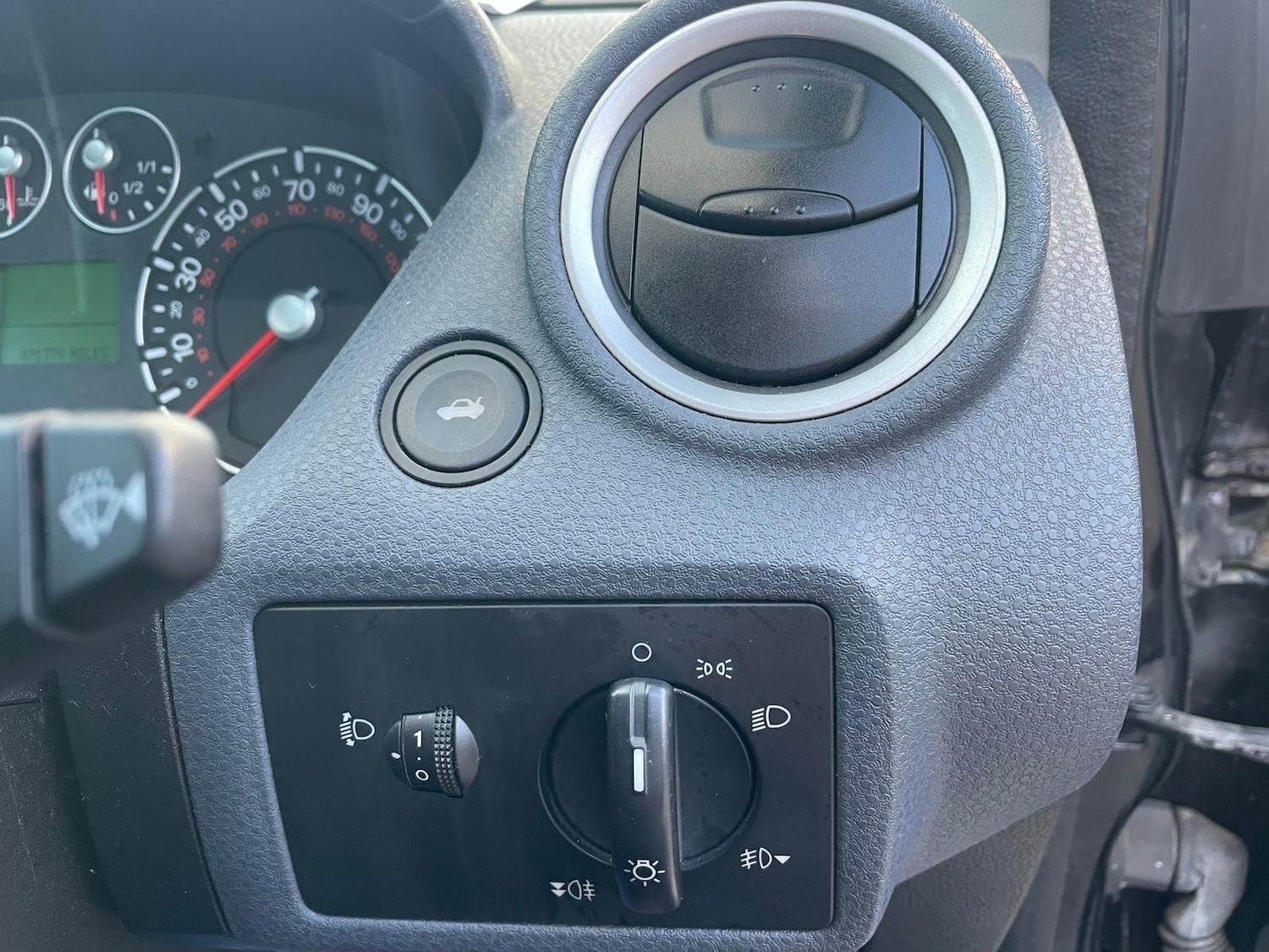 Used Ford Fiesta 2006 for sale - 76565606: Photo 21