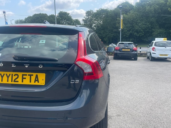 Used Volvo V60 2012 for sale - 75726322: Photo 17