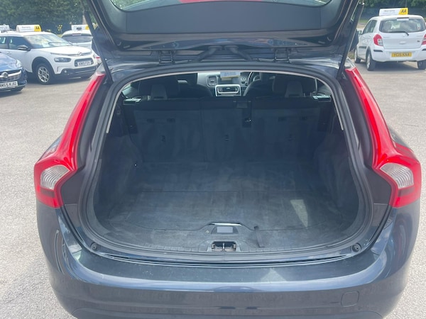 Used Volvo V60 2012 for sale - 75726322: Photo 19