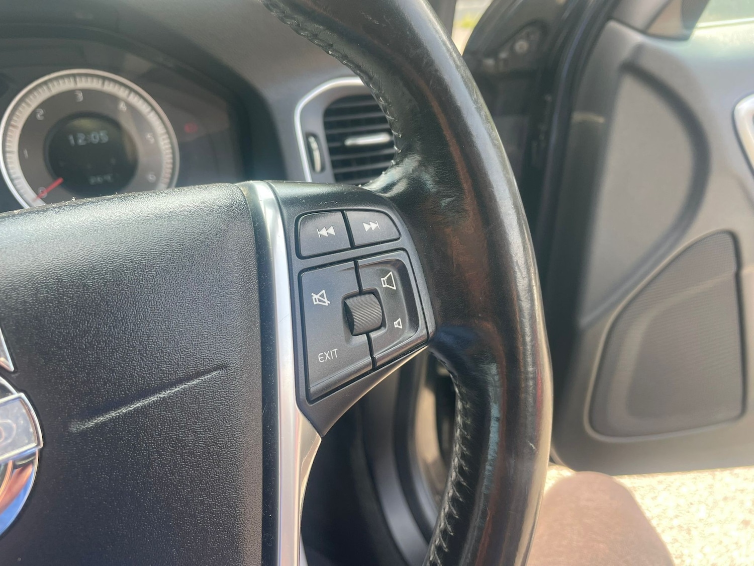 Vehicle 27