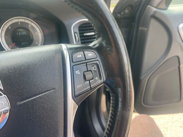 Used Volvo V60 2012 for sale - 75726322: Photo 27