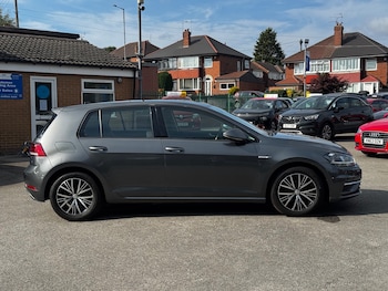 Used Volkswagen Golf 2018 for sale - 75726328: Photo