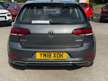 Used Volkswagen Golf 2018 for sale - 75726328: Photo