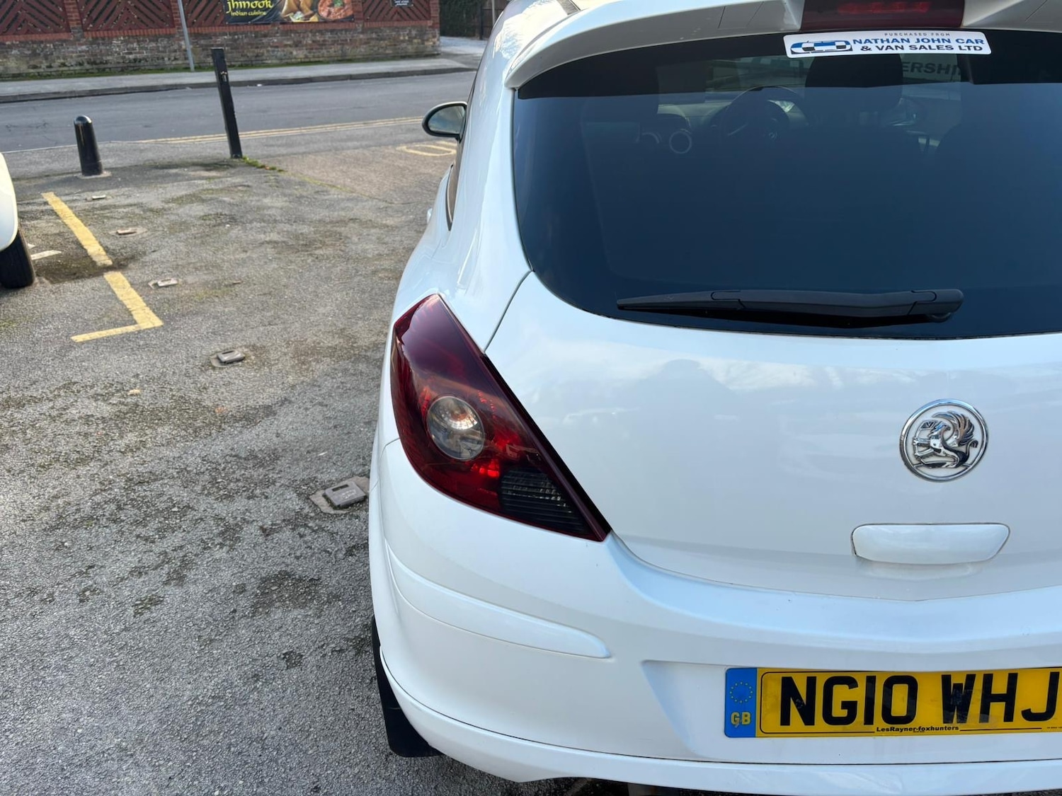 Used Vauxhall Corsa 2010 for sale - 76892352: Photo 27