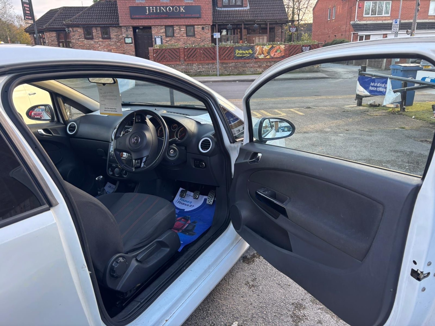 Used Vauxhall Corsa 2010 for sale - 76892352: Photo 34