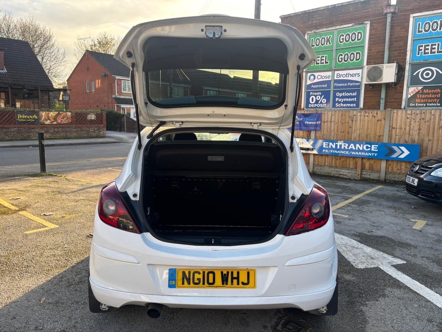 Used Vauxhall Corsa 2010 for sale - 76892352: Photo 6